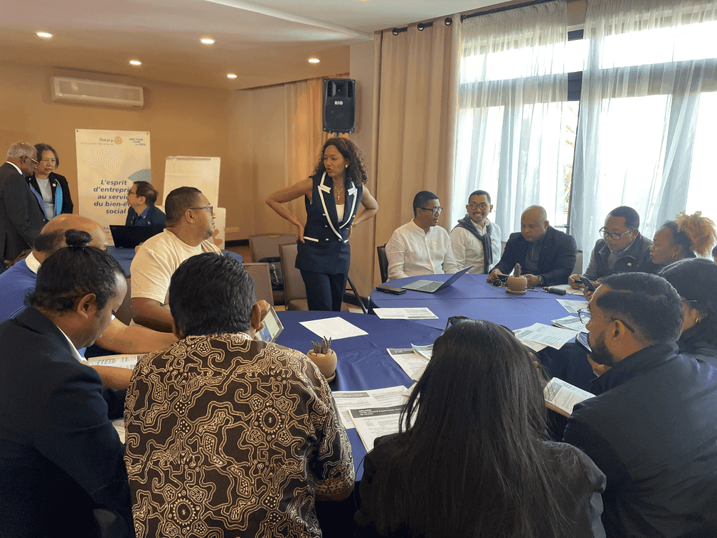 Atelier Club Dynamique D9220 Madagascar