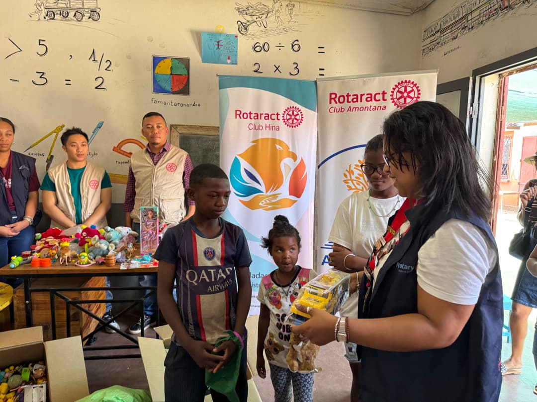 Don de jouets pour les fêtes de fin d'année